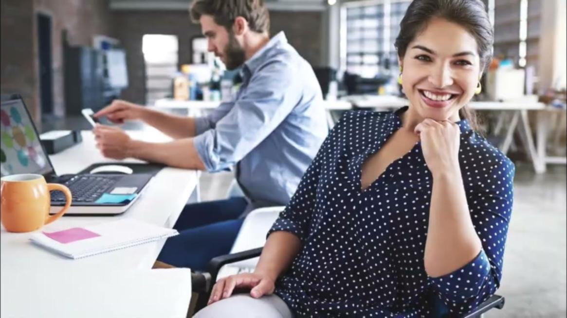 Workshop-Teilnehmer arbeiten gemeinsam an Budgetierungsstrategien